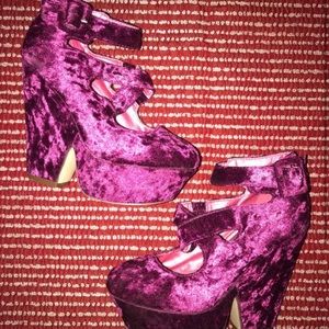 Vintage Y2K style velvet platform heels